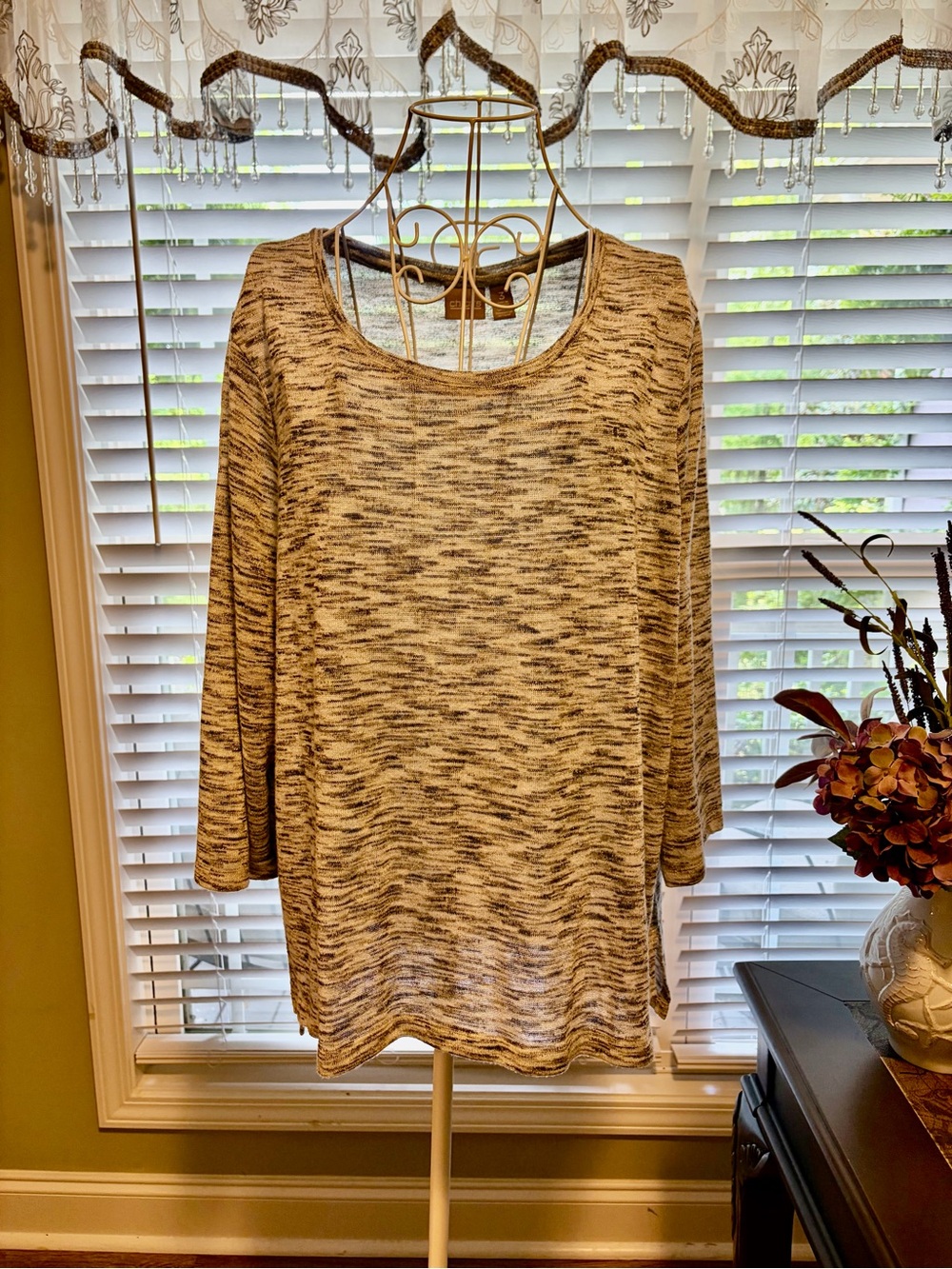 Sparkle! Chicos 3/4 sleeve top
